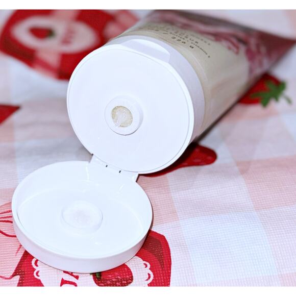 Bath & Body Works 8 oz Japanese Cherry Blossom Creamy Body Scrub Floral x3 - Picture 5 of 5